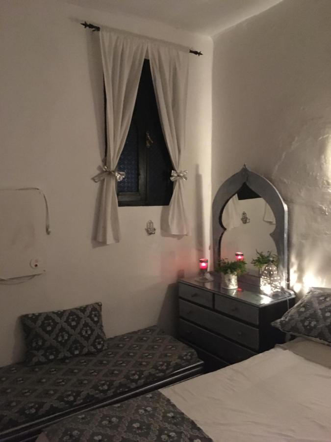 Hathor ,Casa Marroqui Con Dos Terrazas En La Medina Antigua , Ideal Parejas!! Wifi!! Asilah Exterior photo